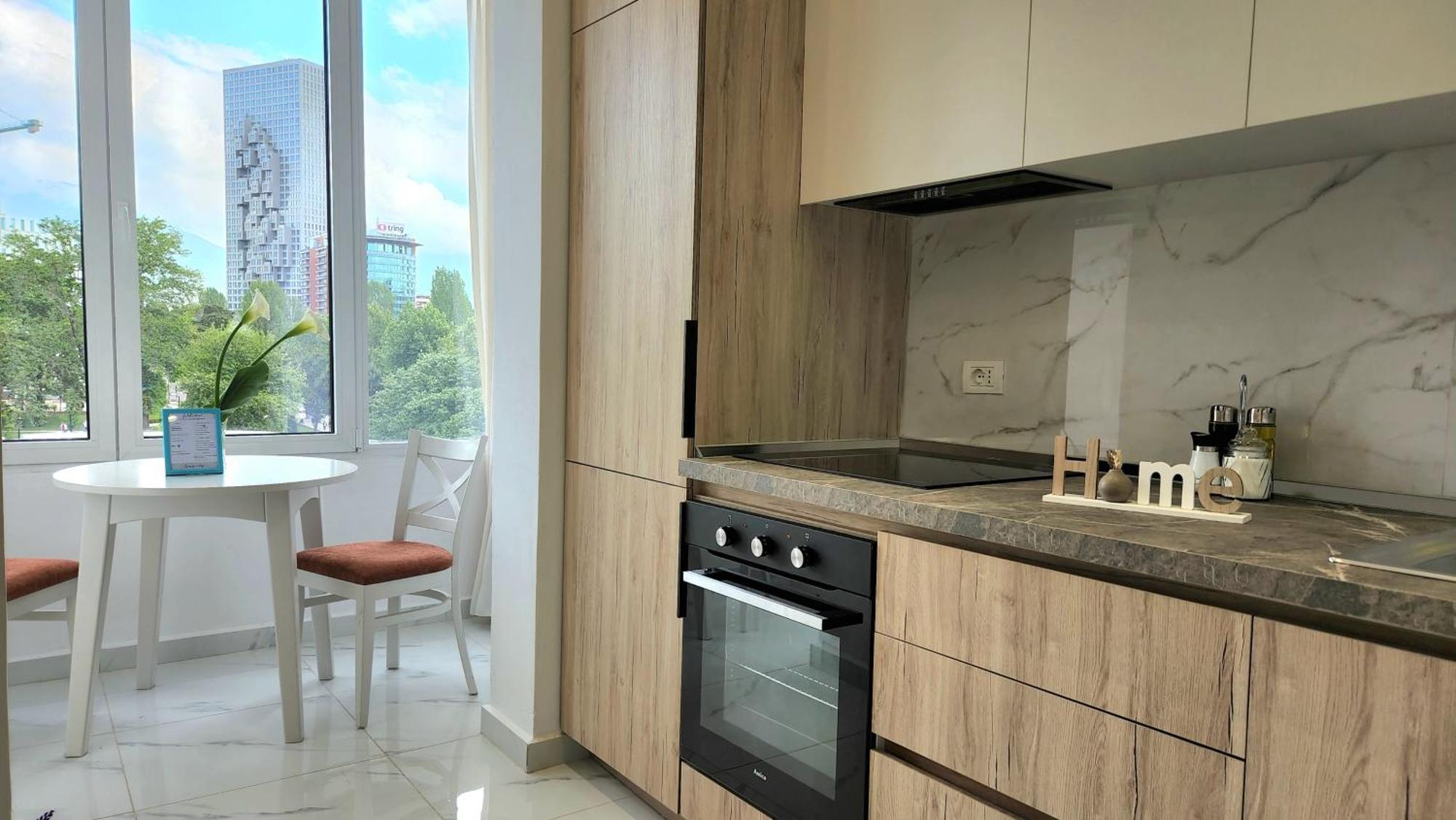 Central Tirana Apartment Getaway Eksteriør billede